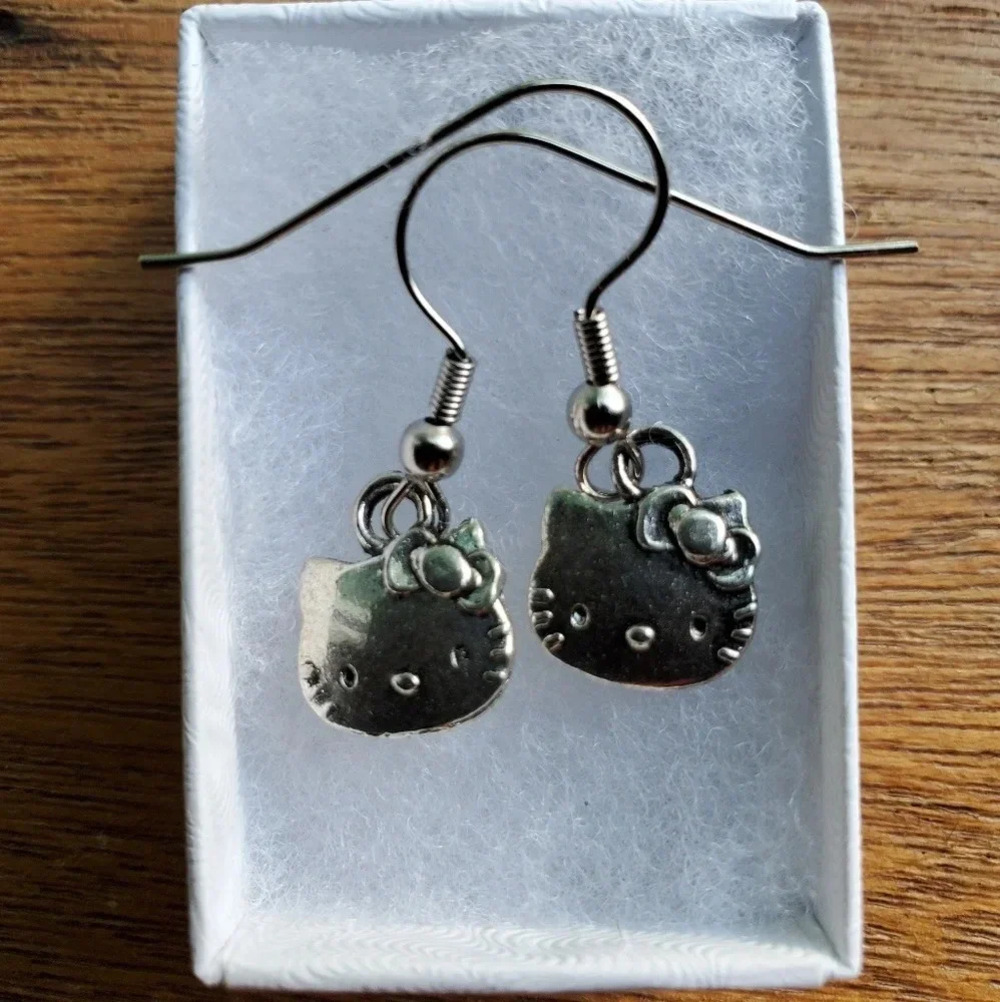 Super Cute Hello Kitty Earrings